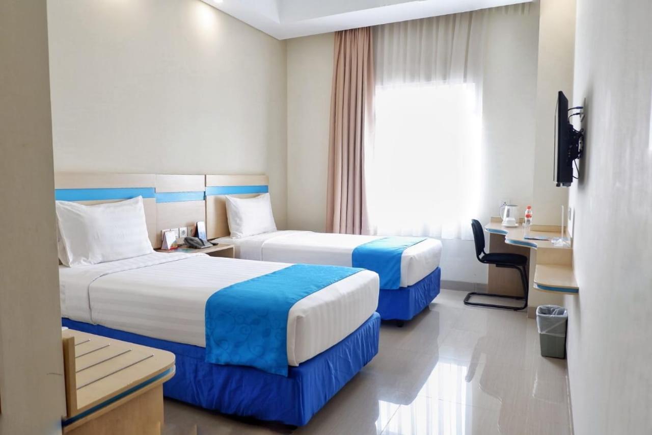 Hotel Brothers Biru Solo Baru Luaran gambar