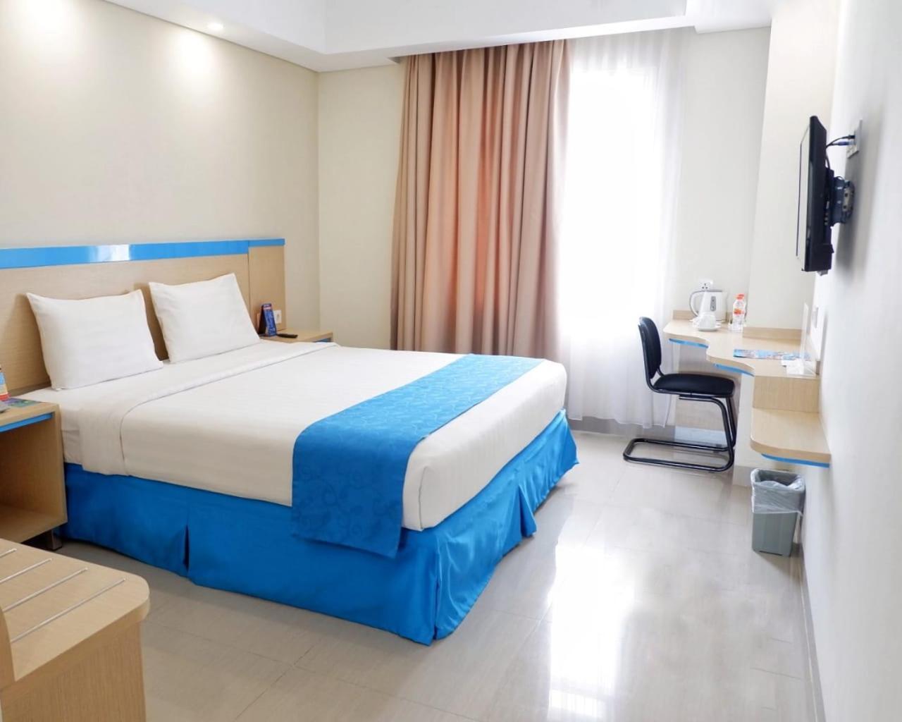 Hotel Brothers Biru Solo Baru Luaran gambar