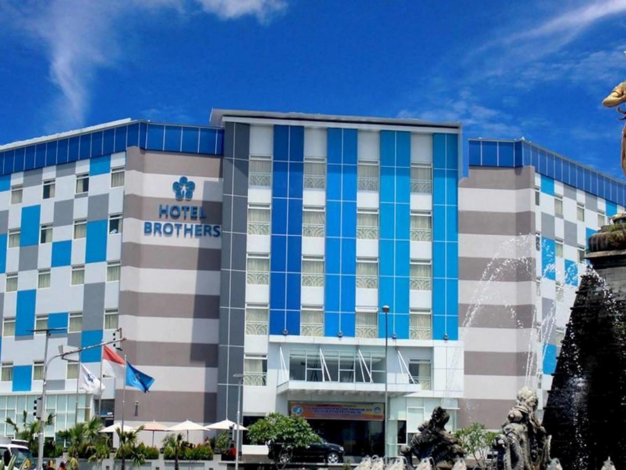 Hotel Brothers Biru Solo Baru Luaran gambar