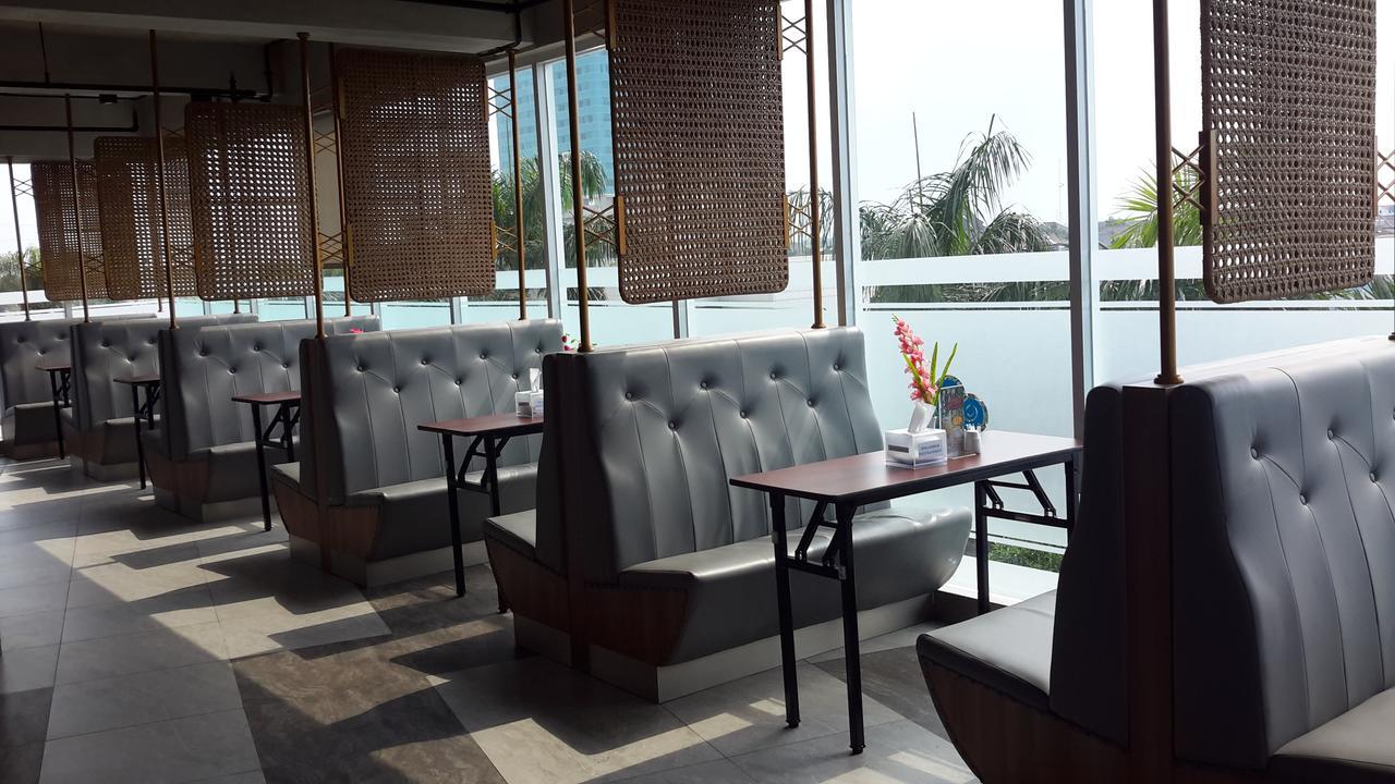 Hotel Brothers Biru Solo Baru Luaran gambar