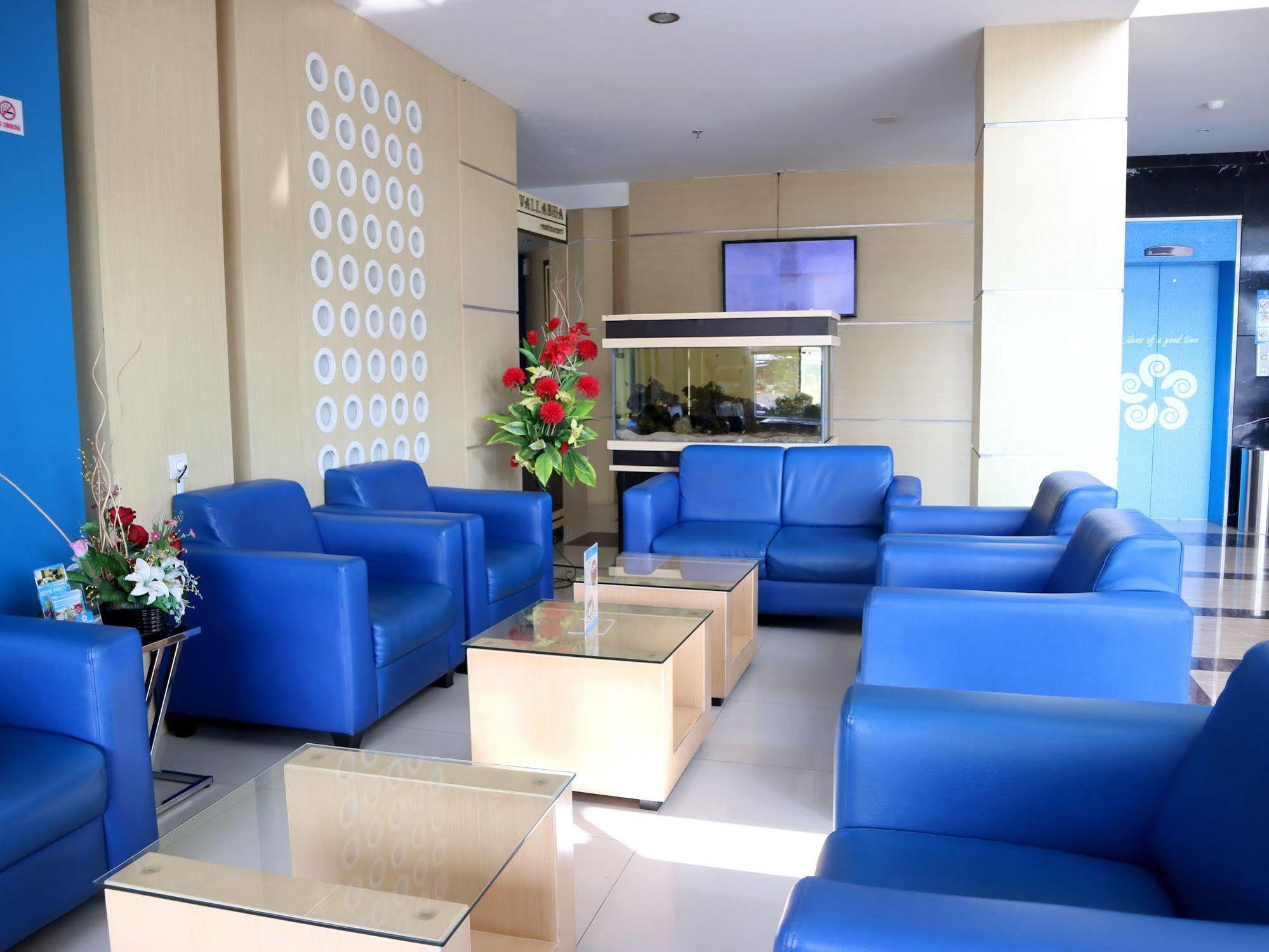 Hotel Brothers Biru Solo Baru Luaran gambar