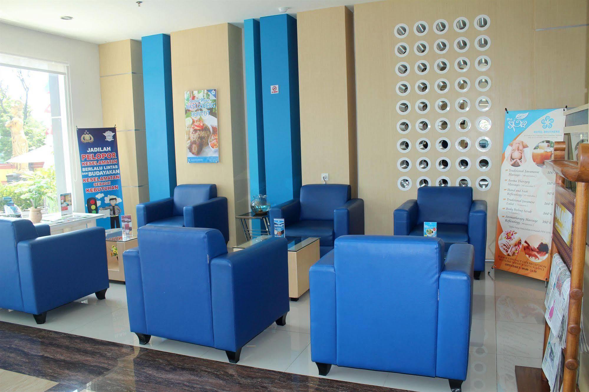 Hotel Brothers Biru Solo Baru Luaran gambar
