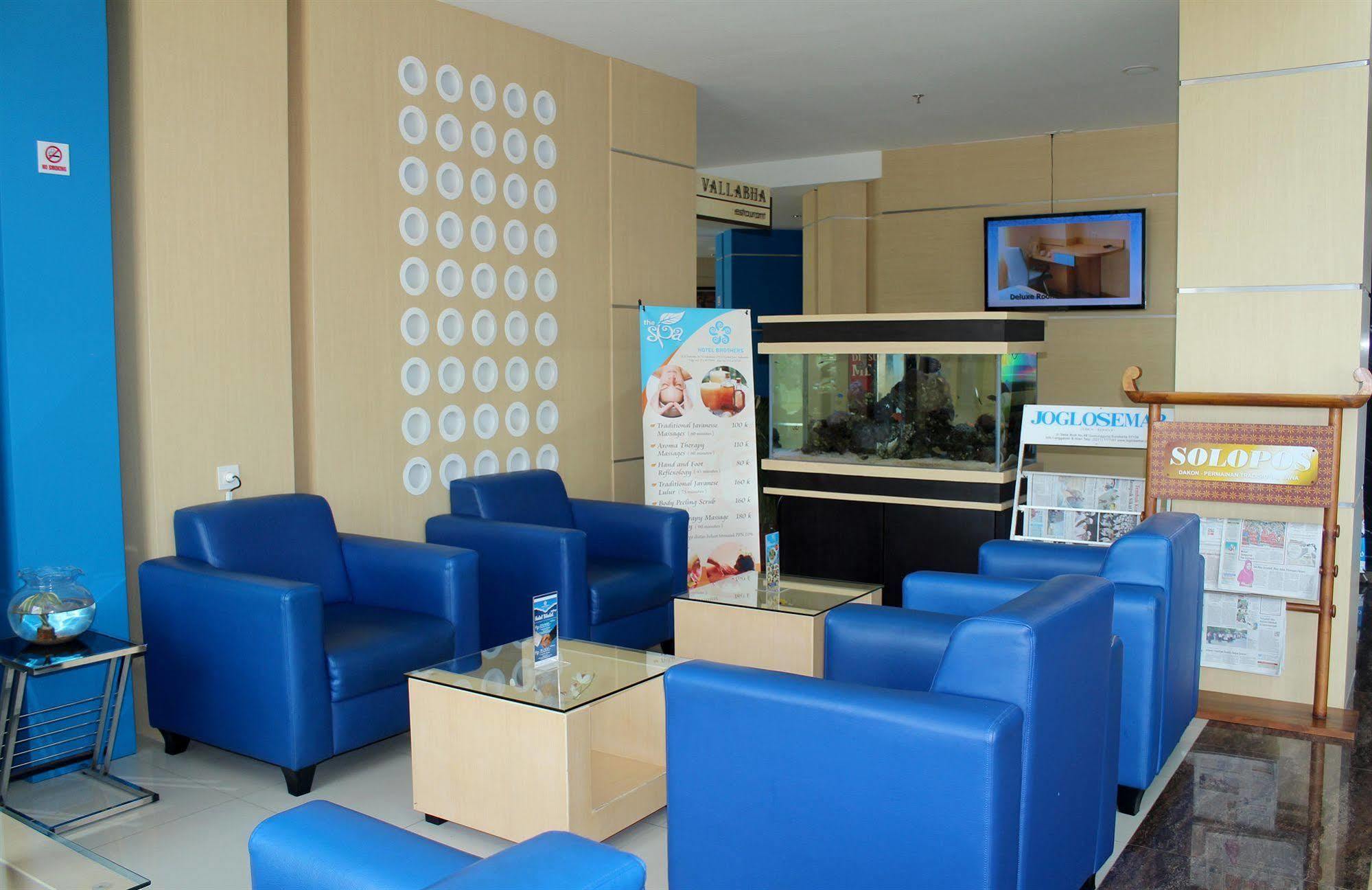 Hotel Brothers Biru Solo Baru Luaran gambar