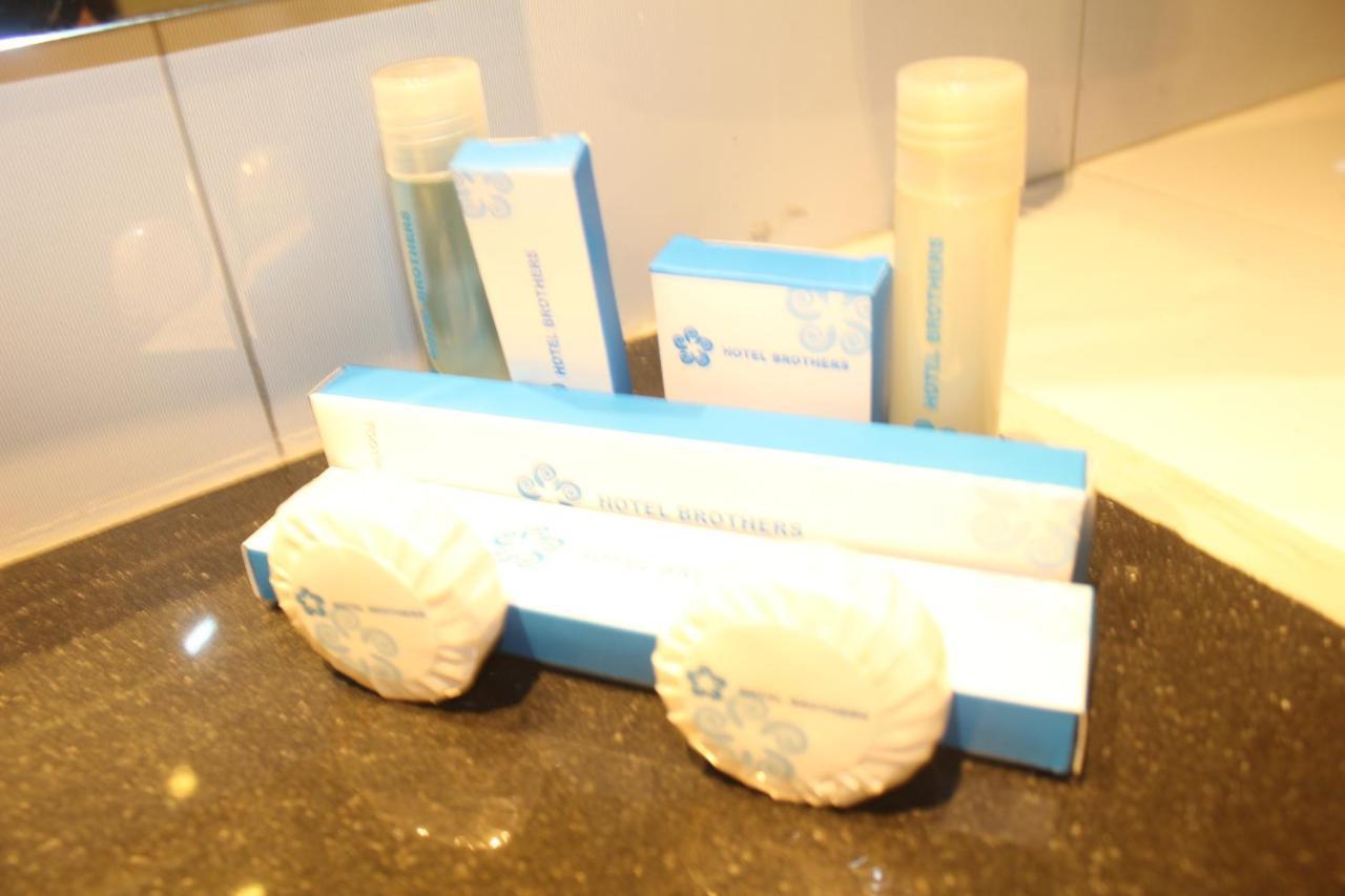Hotel Brothers Biru Solo Baru Luaran gambar