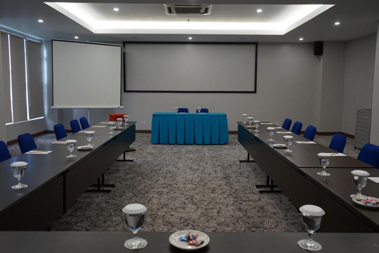 Hotel Brothers Biru Solo Baru Luaran gambar