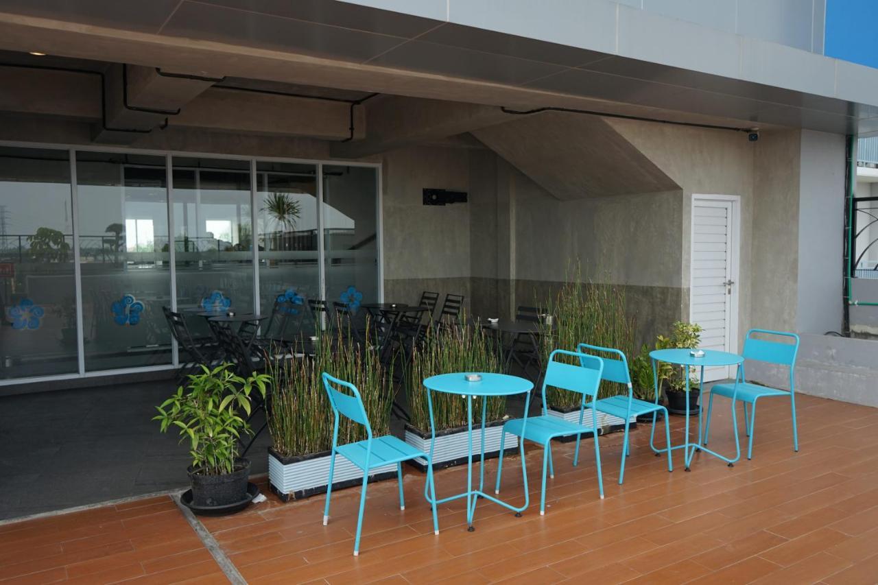Hotel Brothers Biru Solo Baru Luaran gambar